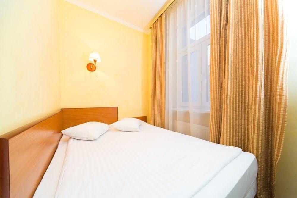 Hotell Irina 3*