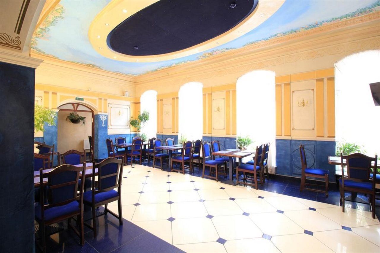 Hotel Irina 3*